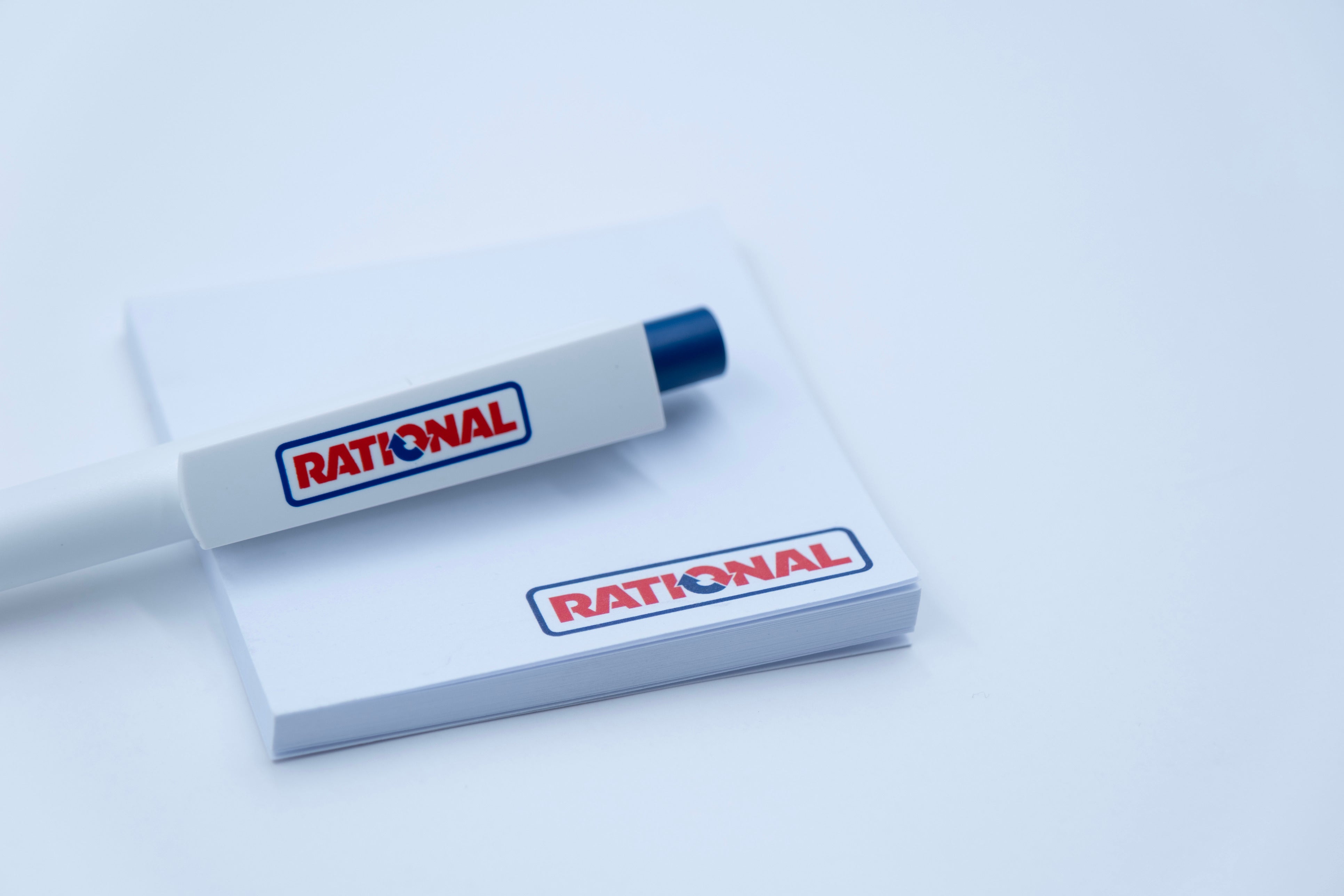 Logo Clip White Pen